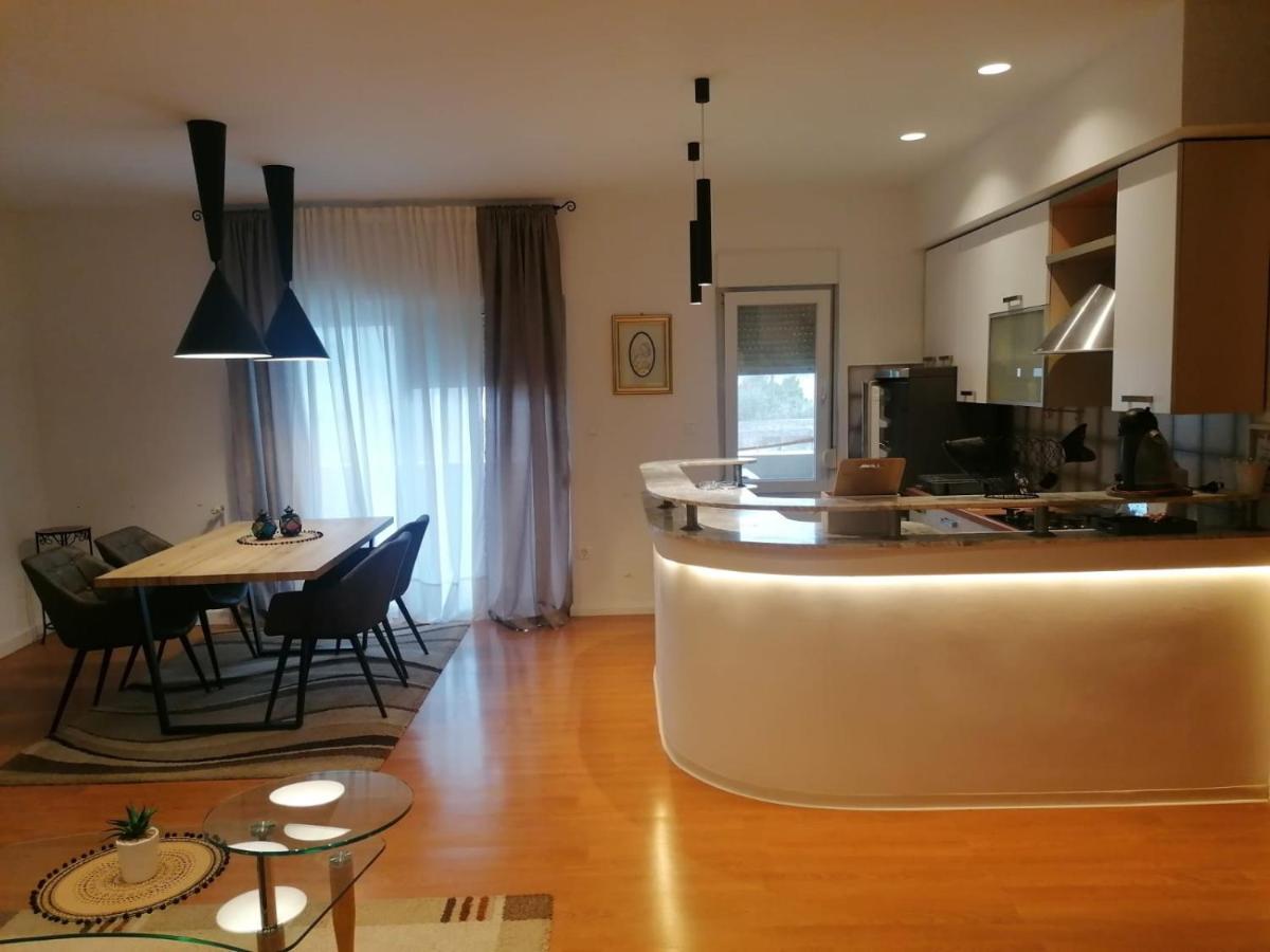Apartment Pino Zara Esterno foto