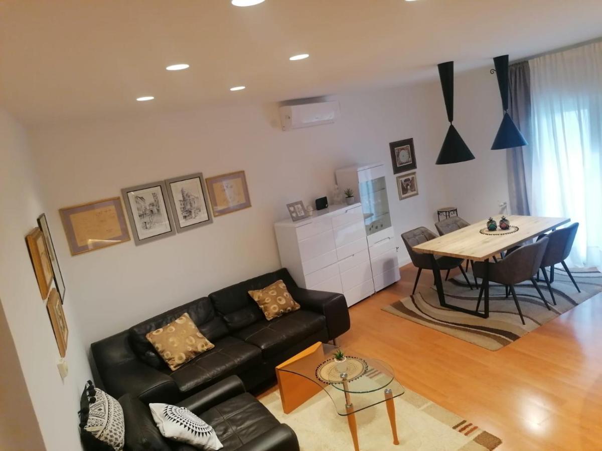 Apartment Pino Zara Esterno foto